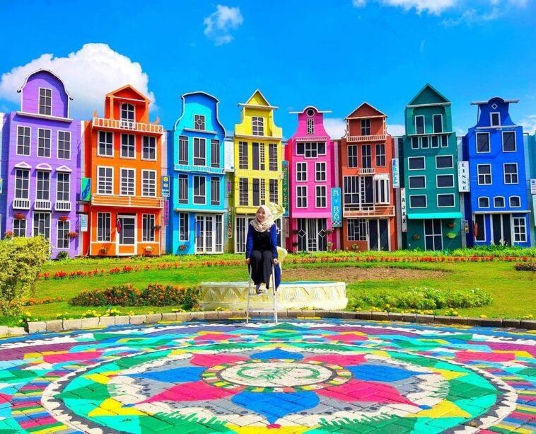 TAMAN SAKURA HILLS — foto 4